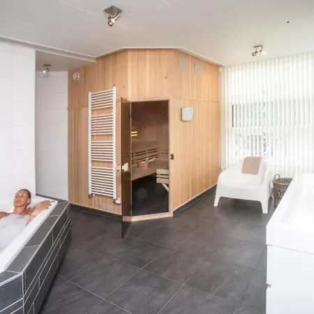 Luxe Vakantiehuis In Friesland Joure Esterno foto
